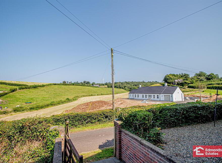 30 Tullynahinnion Road, Portglenone, Ballymena, BT44 8EL