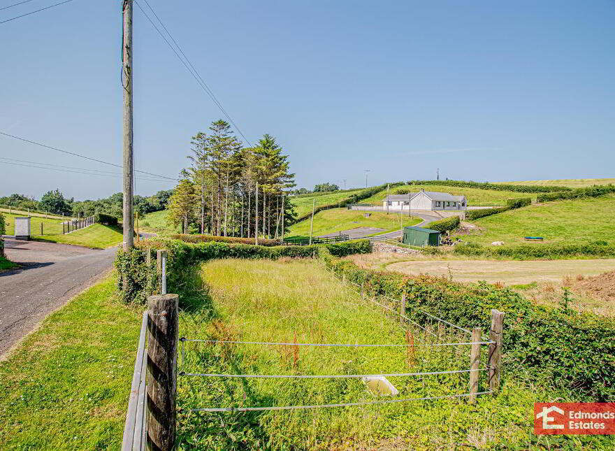 30 Tullynahinnion Road, Portglenone, Ballymena, BT44 8EL
