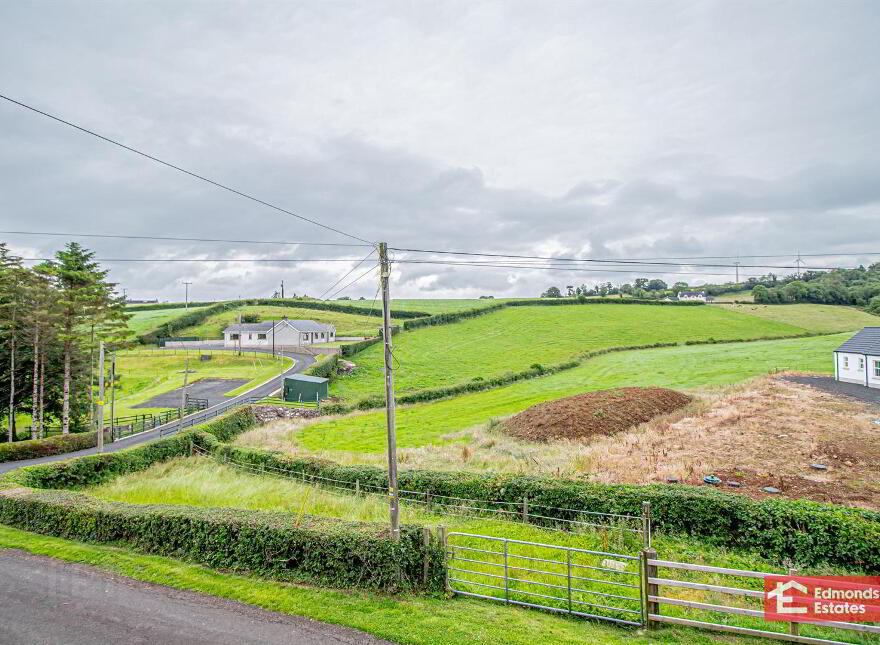 30 Tullynahinnion Road, Portglenone, Ballymena, BT44 8EL