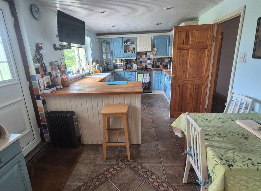 Tower Hill, Cherrymount, Tully, F94P266