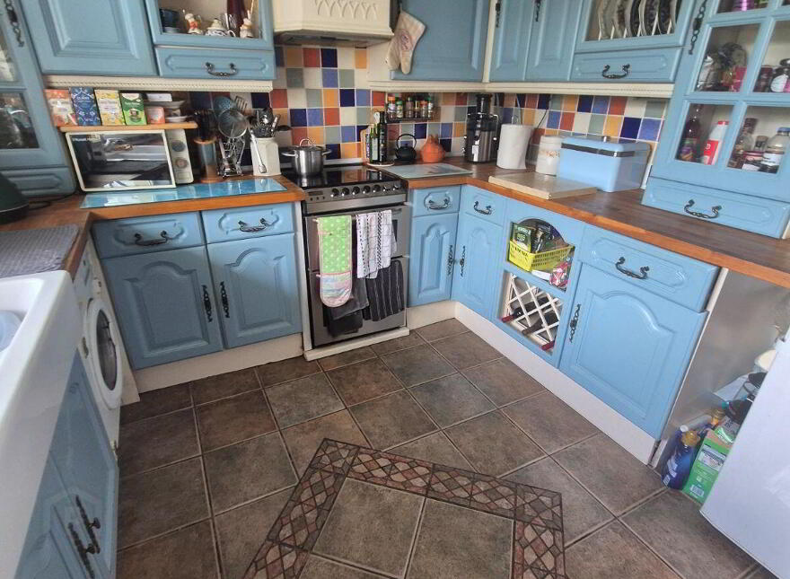 Tower Hill, Cherrymount, Tully, F94P266