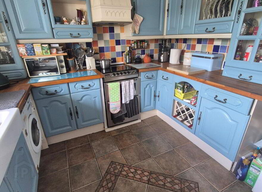 Tower Hill, Cherrymount, Tully, F94P266