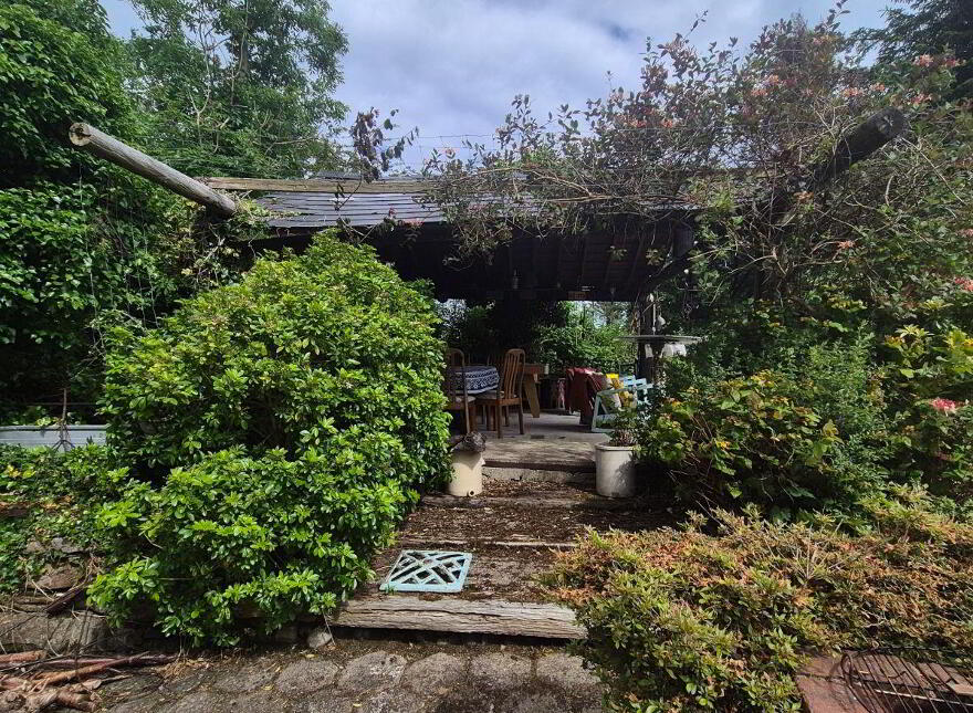 Tower Hill, Cherrymount, Tully, F94P266