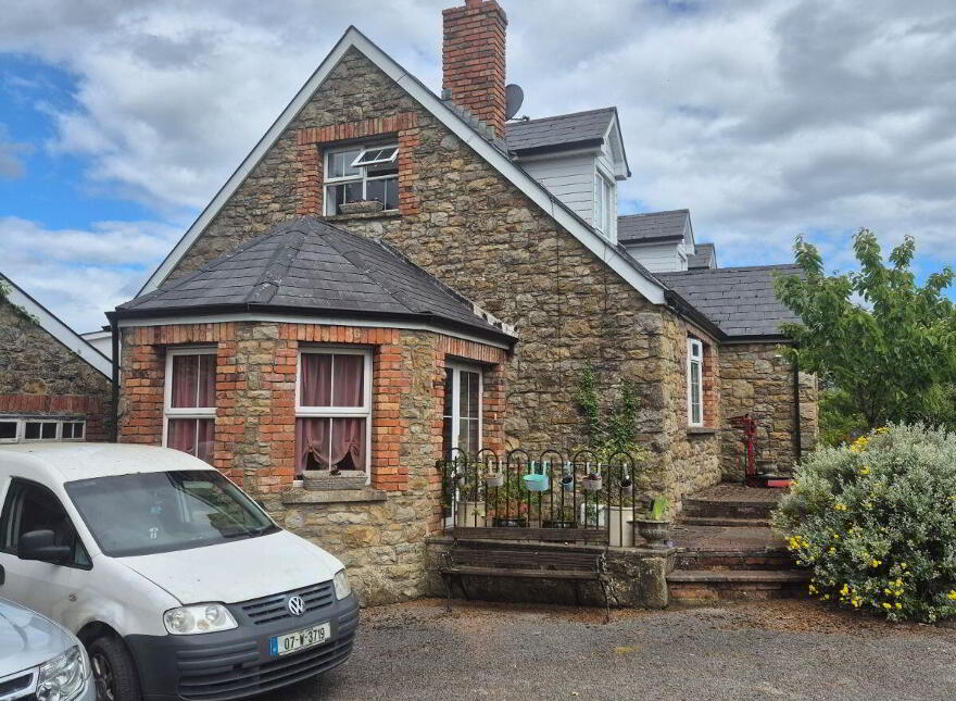 Tower Hill, Cherrymount, Tully, F94P266