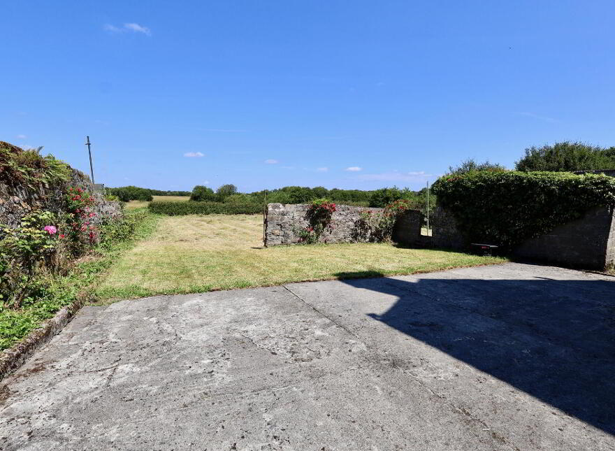 Two-Storey, Main Street, Shannonbridge, N37HY62