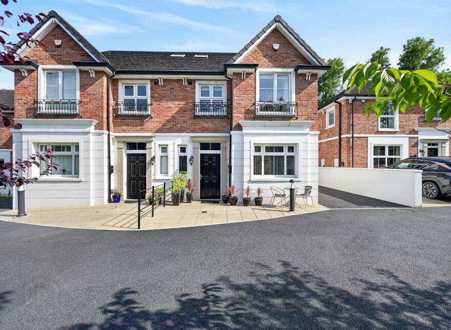 17 Seahill Road, Holywood, BT18 0DA