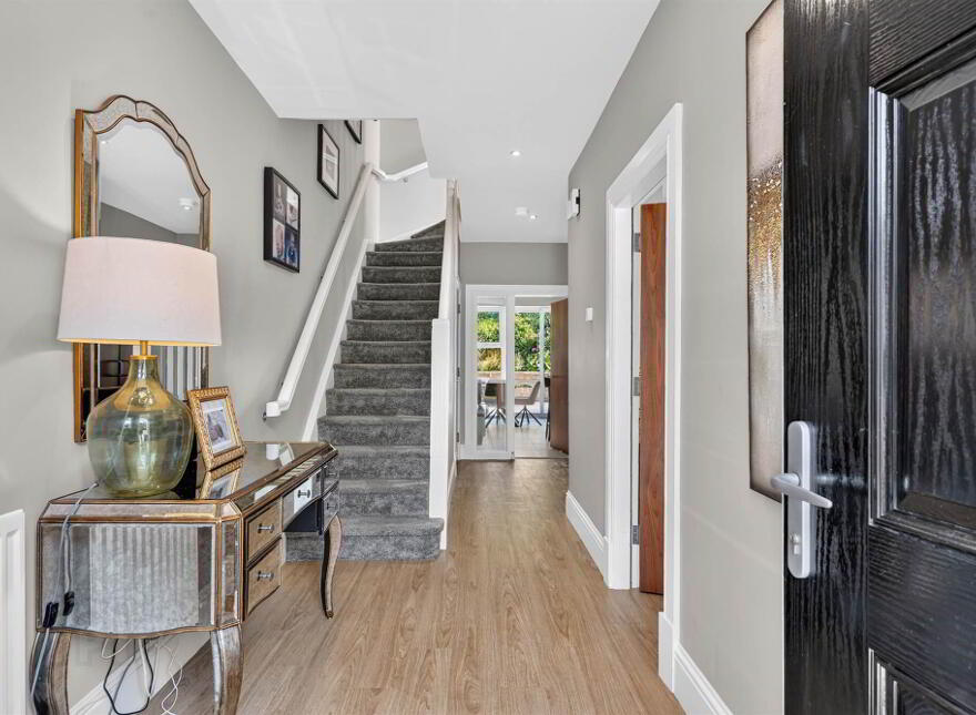 17 Seahill Road, Holywood, BT18 0DA