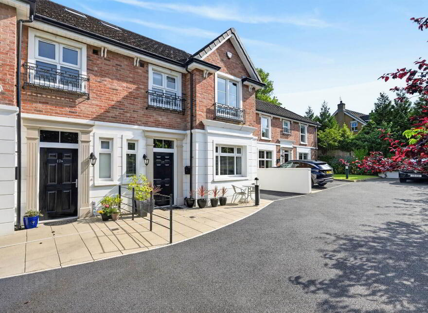 17 Seahill Road, Holywood, BT18 0DA