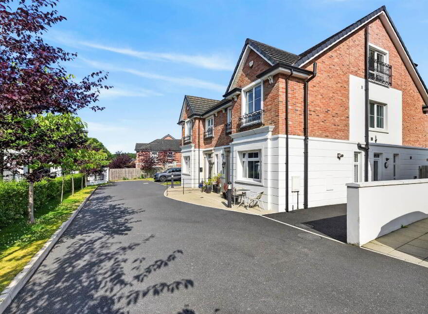 17 Seahill Road, Holywood, BT18 0DA
