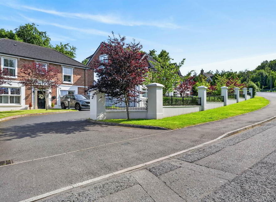 17 Seahill Road, Holywood, BT18 0DA