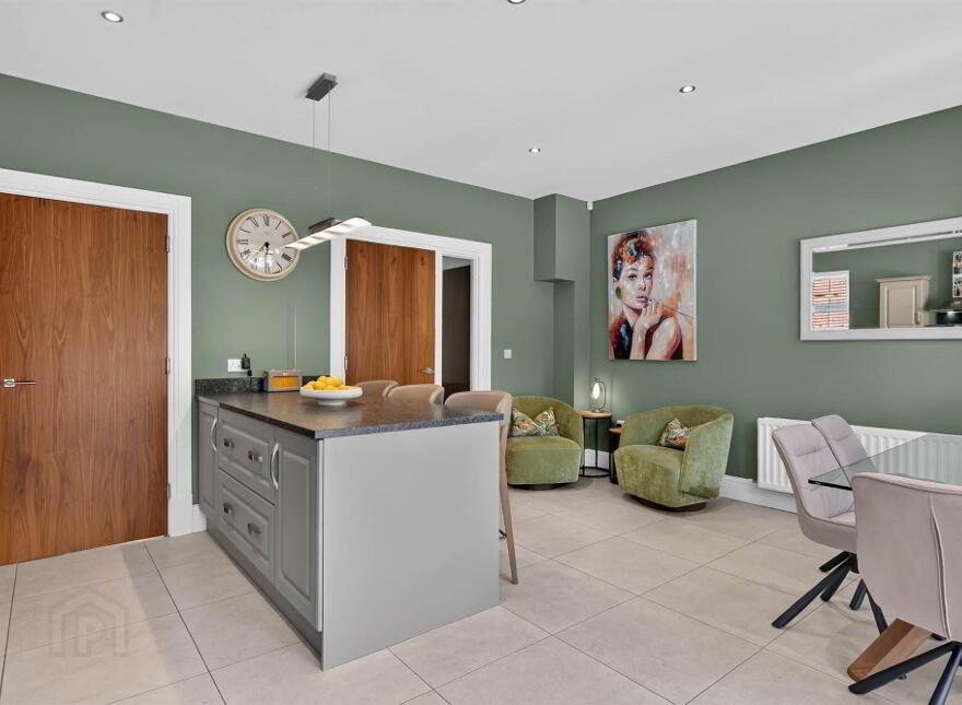 17 Seahill Road, Holywood, BT18 0DA