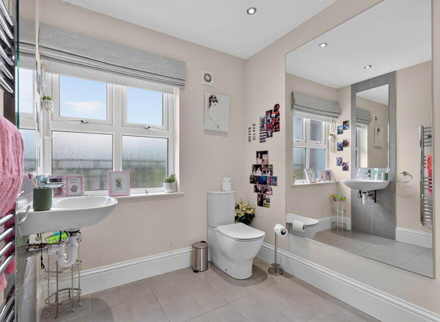 17 Seahill Road, Holywood, BT18 0DA