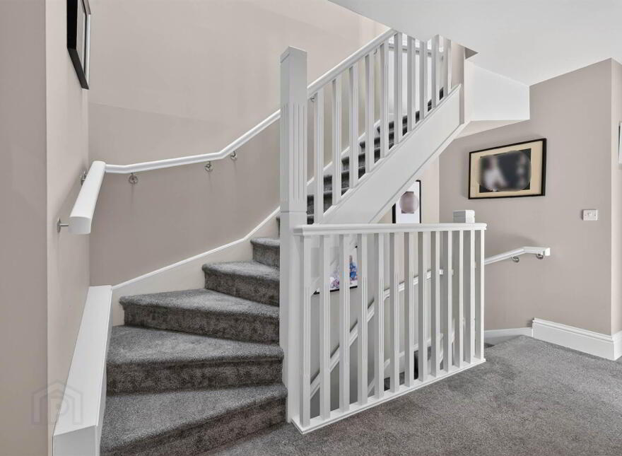 17 Seahill Road, Holywood, BT18 0DA