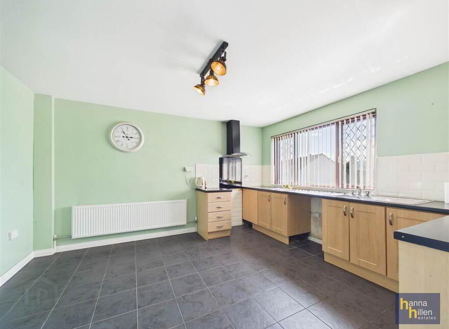 16 Greenfield Park, Newry, BT34 2EN