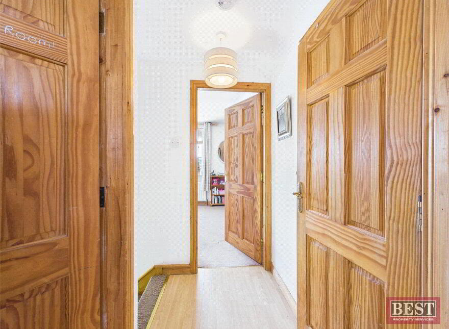 4 Cloughmore View, Warrenpoint, Newry, BT34 3TP