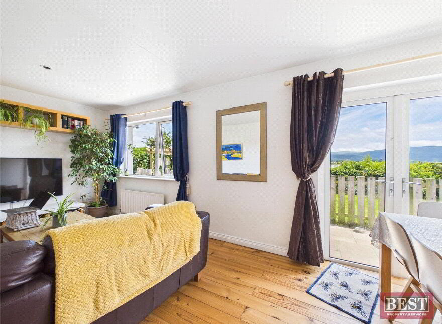 4 Cloughmore View, Warrenpoint, Newry, BT34 3TP