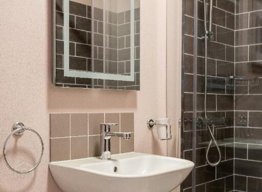 Apt 24 The Residence, 334 Ormeau Road, Belfast, BT7 2GE