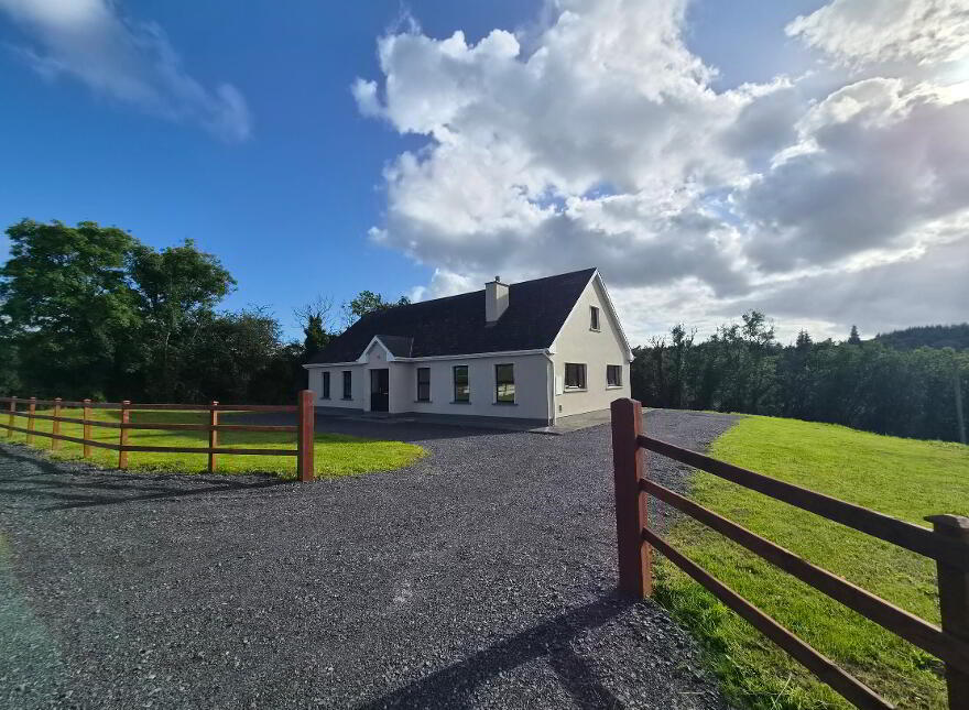 Killaneen, Ballinamore, N41EE76