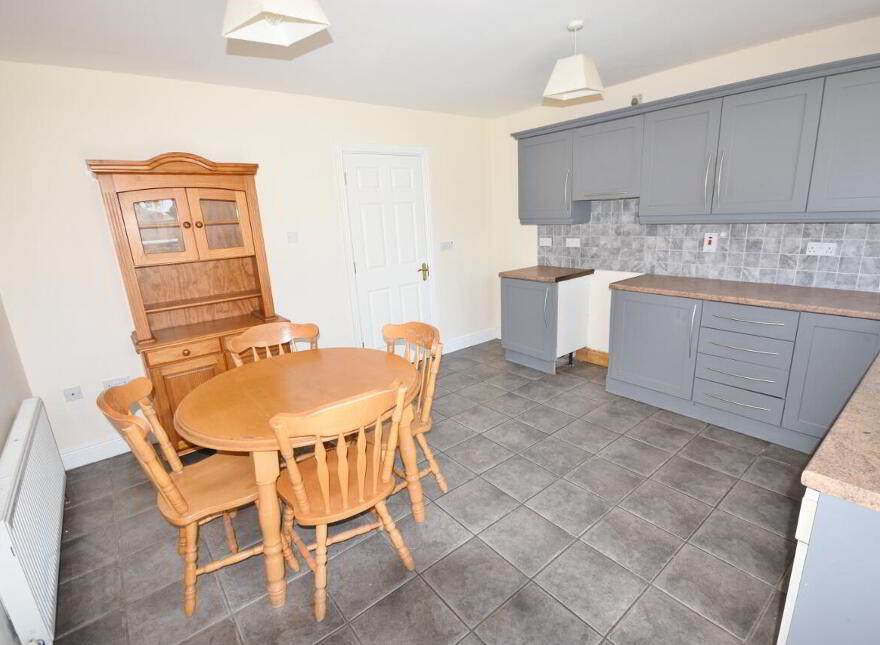 5 Dromin Green, Ballygologue Road, Listowel, V31Y634