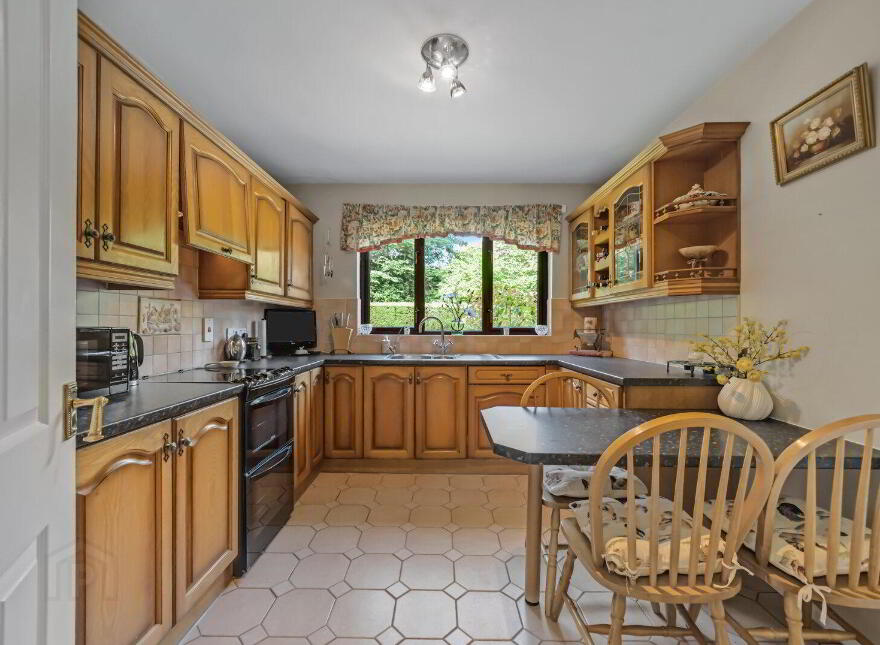 68 Royal Lodge Road, Belfast, BT8 7UL
