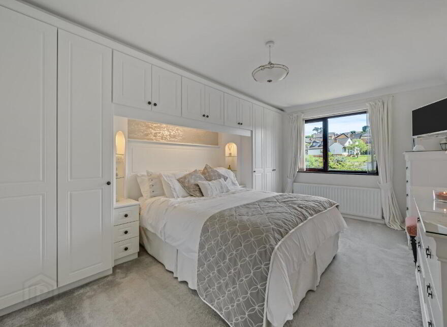 68 Royal Lodge Road, Belfast, BT8 7UL