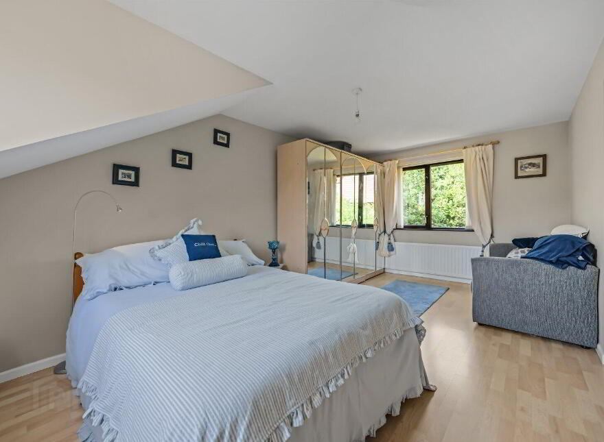 68 Royal Lodge Road, Belfast, BT8 7UL