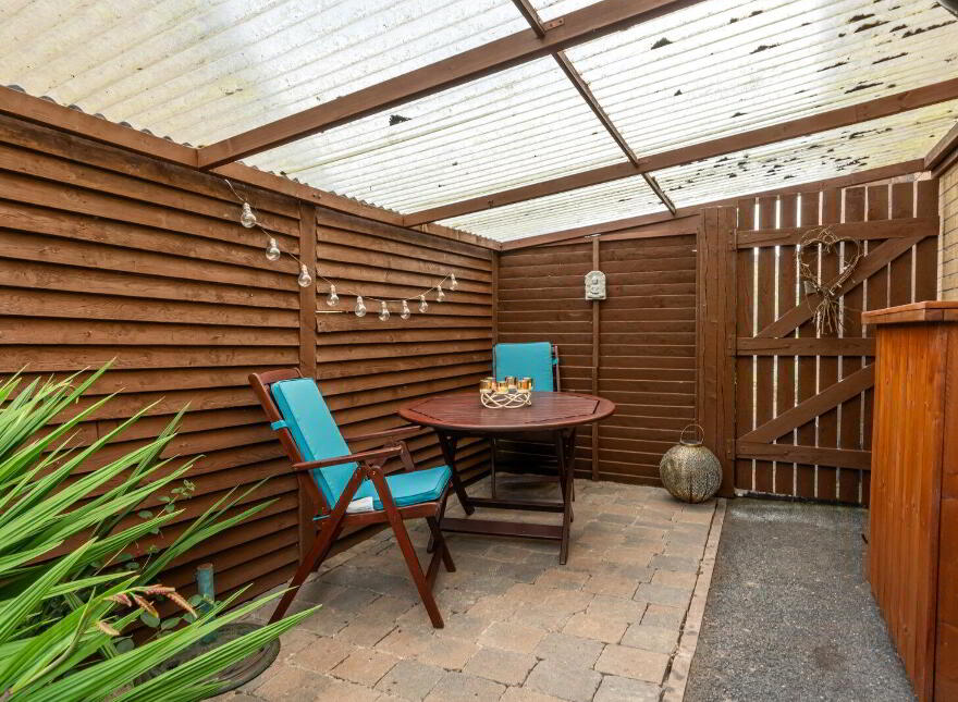 68 Royal Lodge Road, Belfast, BT8 7UL