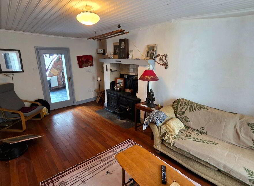 Townparks, Ballyhaise, H12NW61