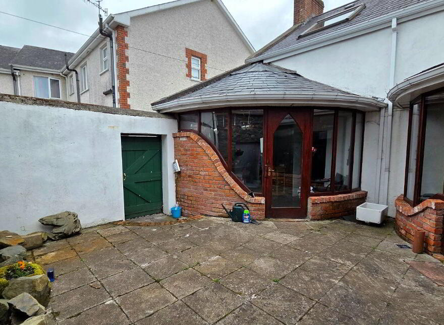 Townparks, Ballyhaise, H12NW61