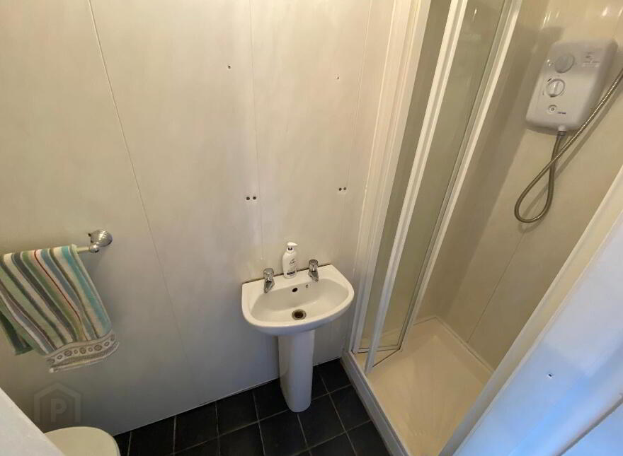 13 Kenley Road, Model Farm, Model Farm Road, T12F22E
