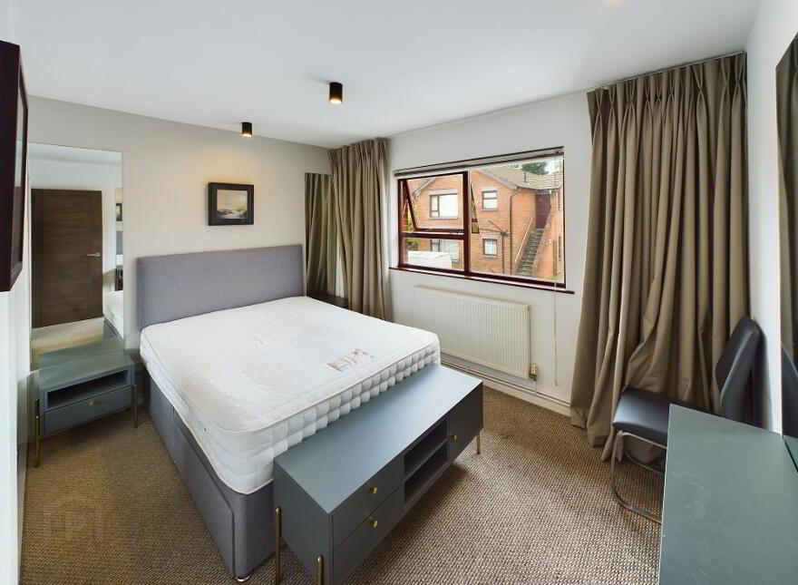 2 De Beere Court, Finaghy, Belfast, BT10 0DF