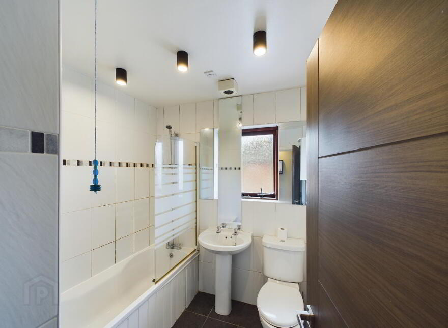 2 De Beere Court, Finaghy, Belfast, BT10 0DF
