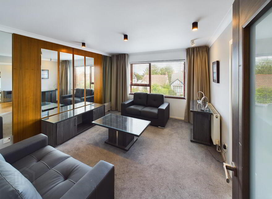 2 De Beere Court, Finaghy, Belfast, BT10 0DF
