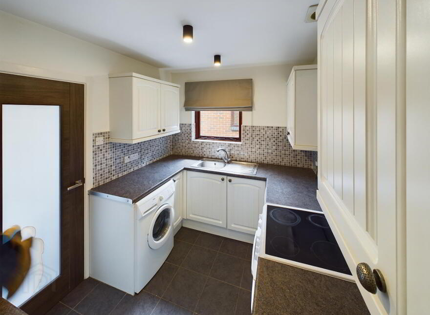 2 De Beere Court, Finaghy, Belfast, BT10 0DF