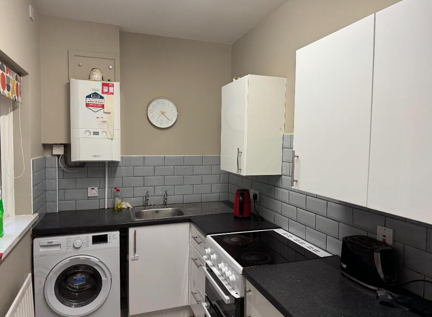 29 Dewey Street, Belfast, BT13 3GT