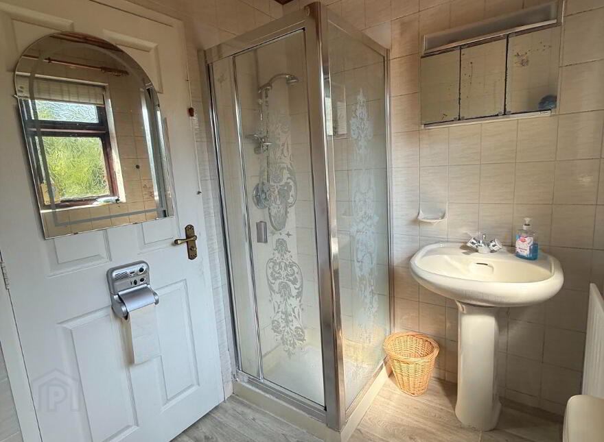 40 Kintullagh Park, Ballymoney Road, Ballymena, BT43 5HP
