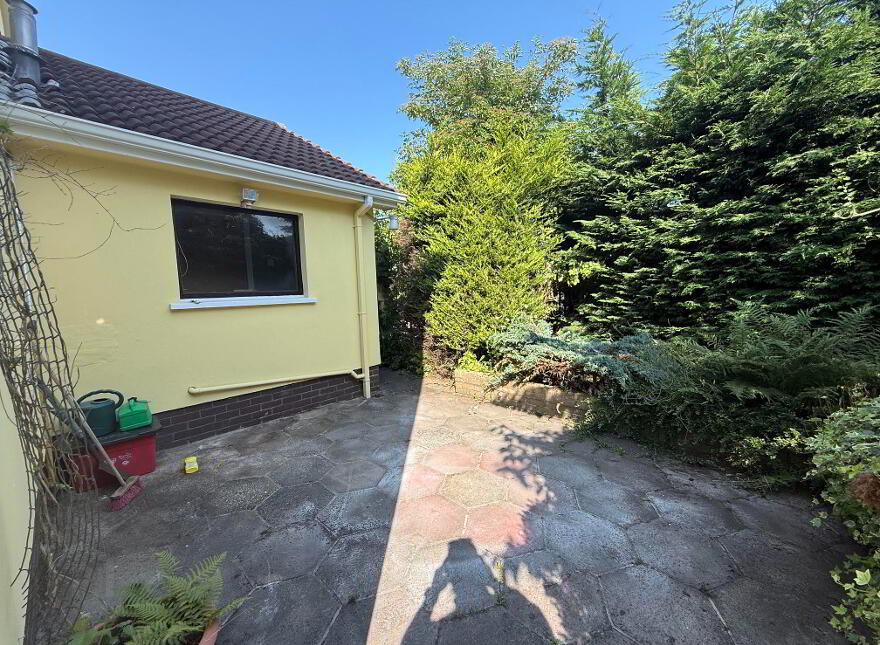 40 Kintullagh Park, Ballymoney Road, Ballymena, BT43 5HP