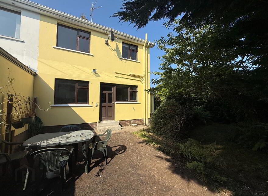 40 Kintullagh Park, Ballymoney Road, Ballymena, BT43 5HP
