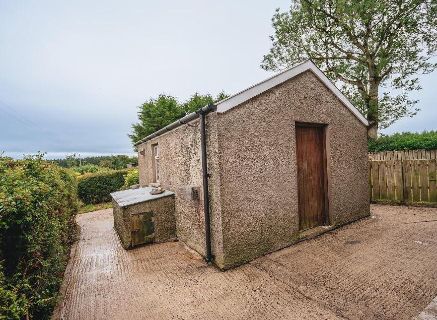 182 & 182A Moyarget Road, Ballycastle, BT54 6JQ