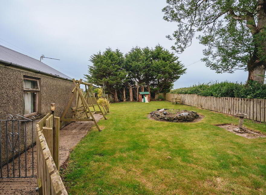 182 & 182A Moyarget Road, Ballycastle, BT54 6JQ