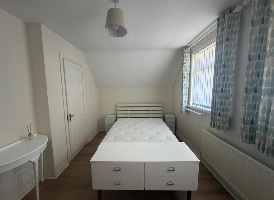 5 Fallowfield Park, Waterside, Derry / Londonderry, BT47 2JL