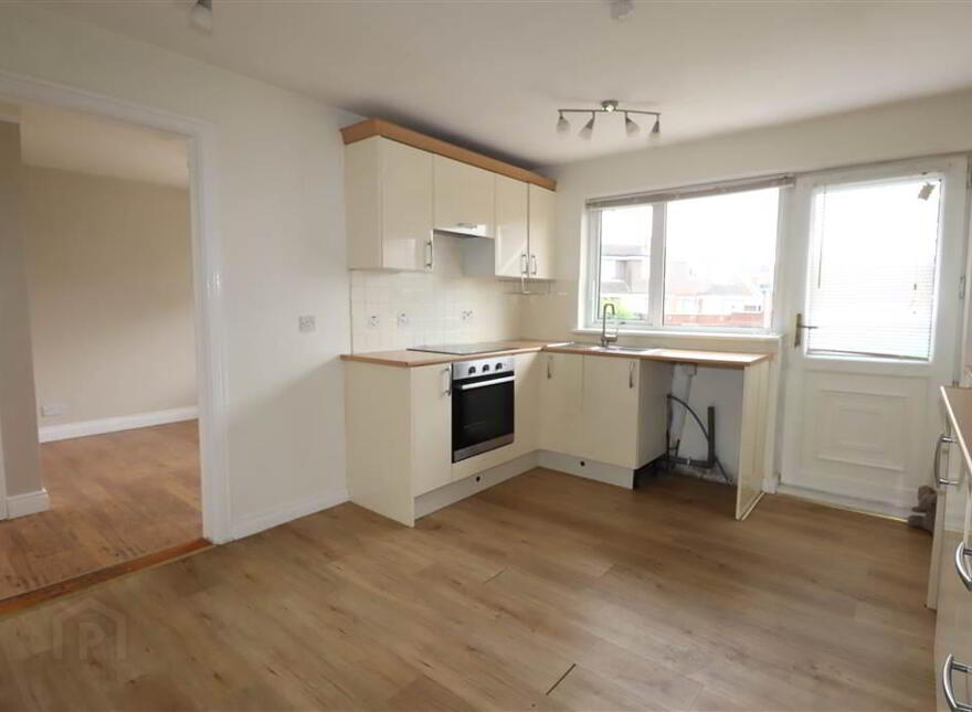 10 Cairnmore Avenue, Laurel Hill Road, Lisburn, BT28 2DW