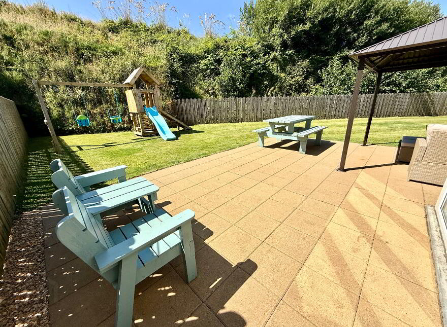 30 The Hillocks, Waterside, Derry, BT47 3FR