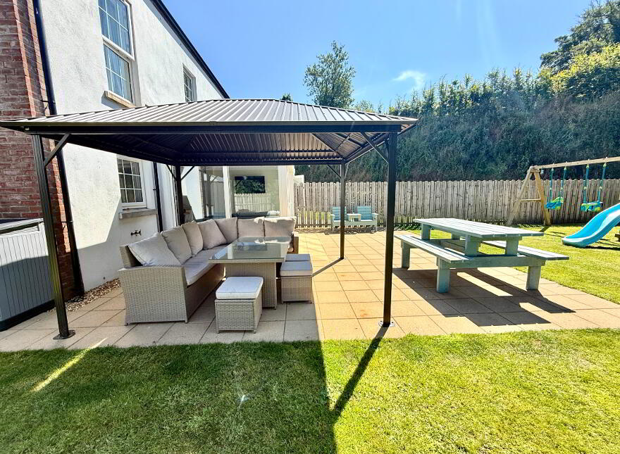 30 The Hillocks, Waterside, Derry, BT47 3FR