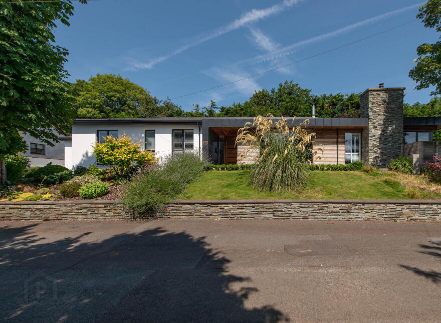 12 Glebe Road East, Newtownabbey, BT36 6DL