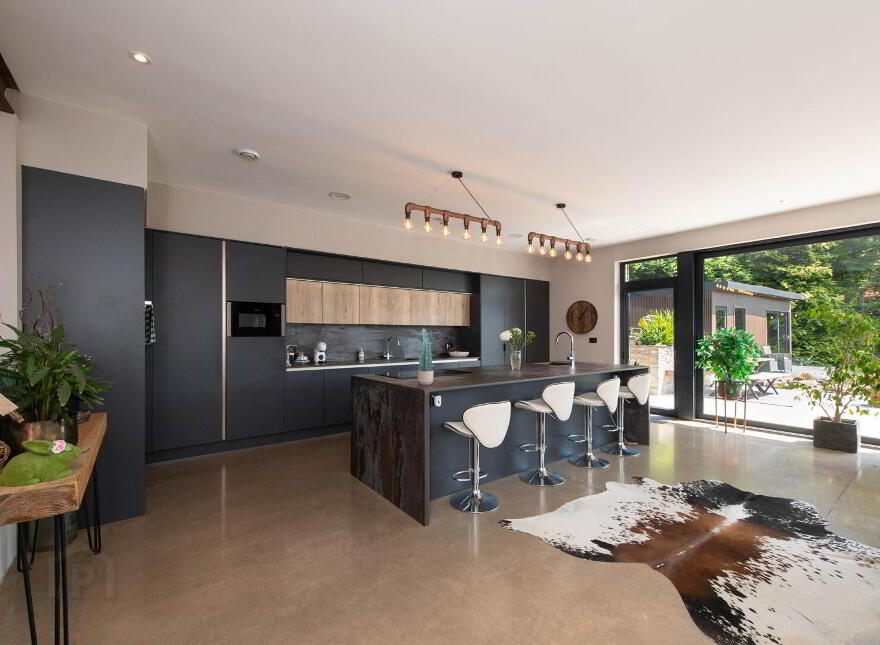 12 Glebe Road East, Newtownabbey, BT36 6DL