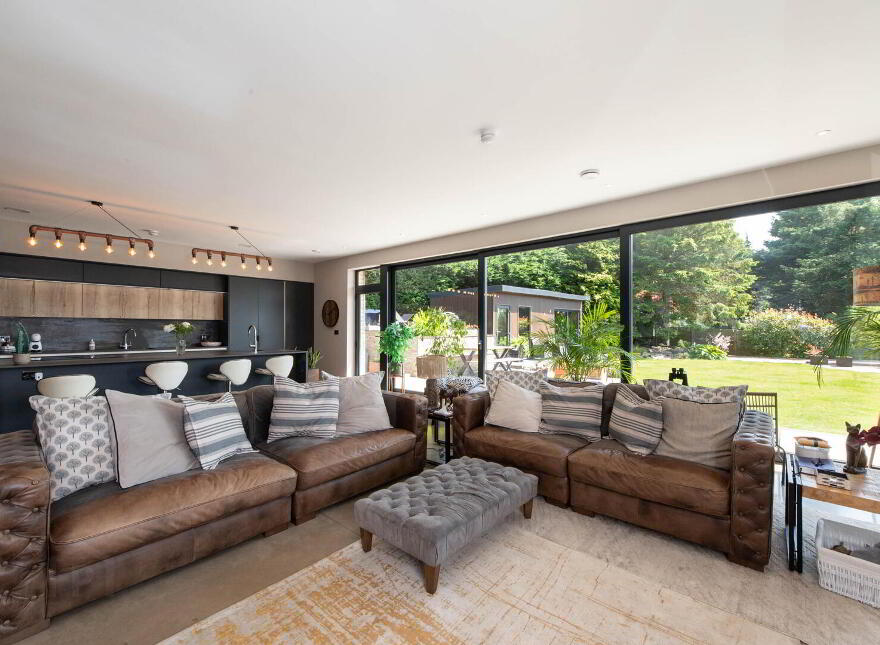 12 Glebe Road East, Newtownabbey, BT36 6DL