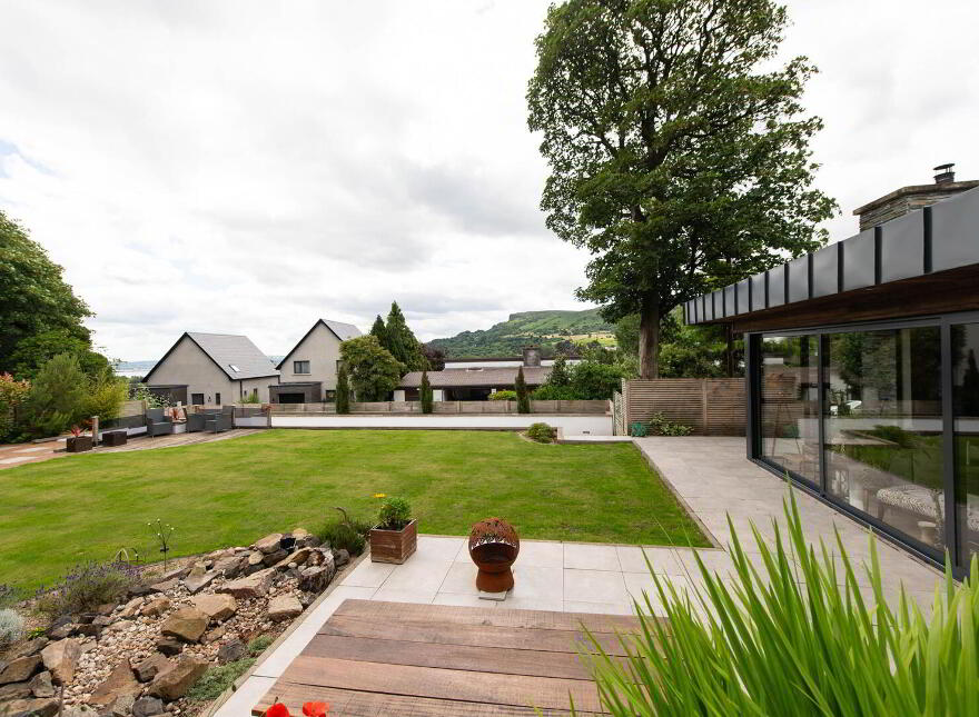 12 Glebe Road East, Newtownabbey, BT36 6DL