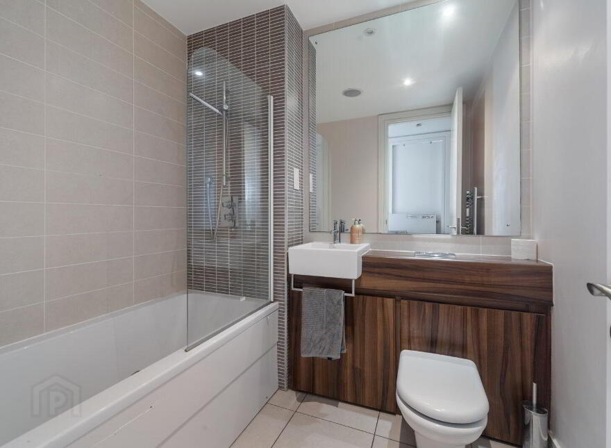 Apartment 3.33 The Arc Queens Road, Belfast, BT3 9FD