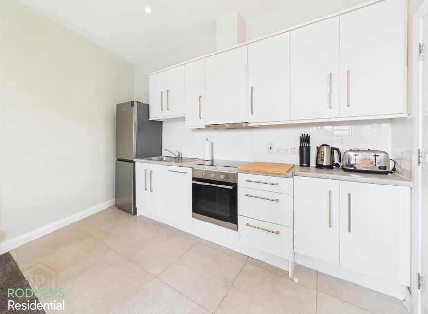 Apt 6, 42-46 Upper Newtownards Road, Belfast, BT4 3EL